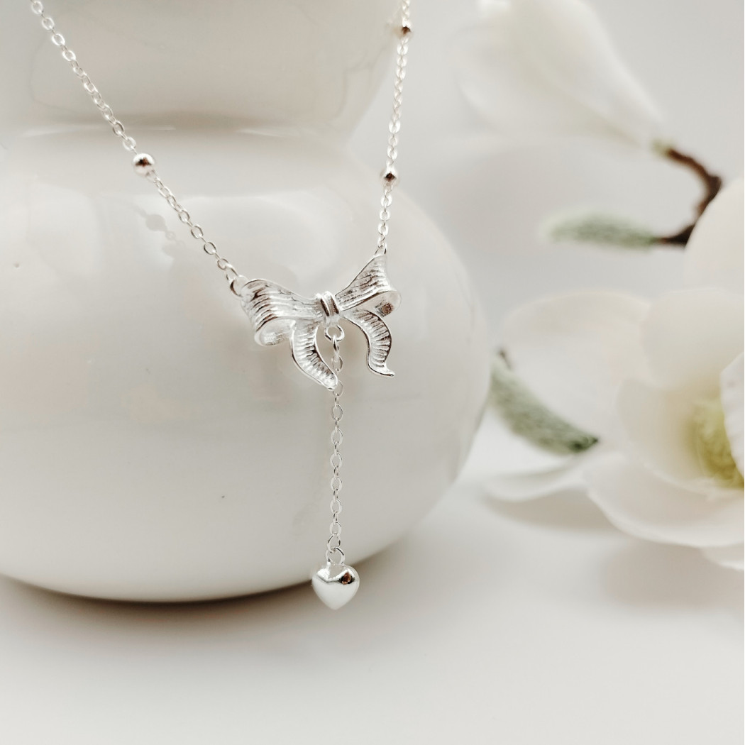 Collier Papillon d’Éclat – Argent S925 & Nœud Papillon S990